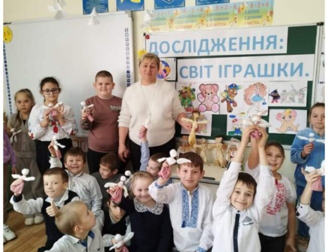Година спілкування- дослідження “Світ іграшки”!
