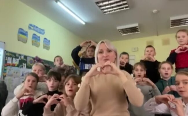 Тренд від ТікТоку мужнім котикам!