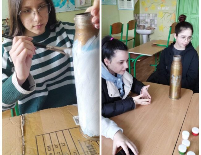 Команда десятикласників “Руки Молоді”!