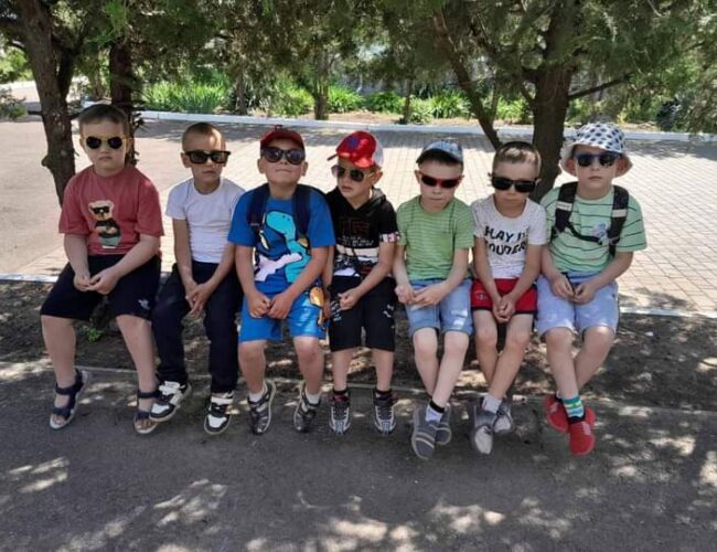 Ранок розпочався із сонцезахисних окулярів!