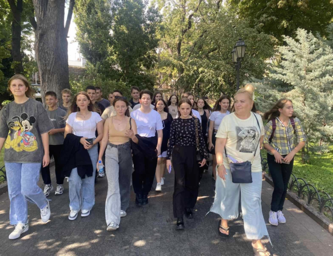 Цікаво навчаємось-цікаво відпочиваємо!