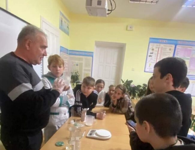 Захопливий хімічний експеримент «Гарячий лід»!